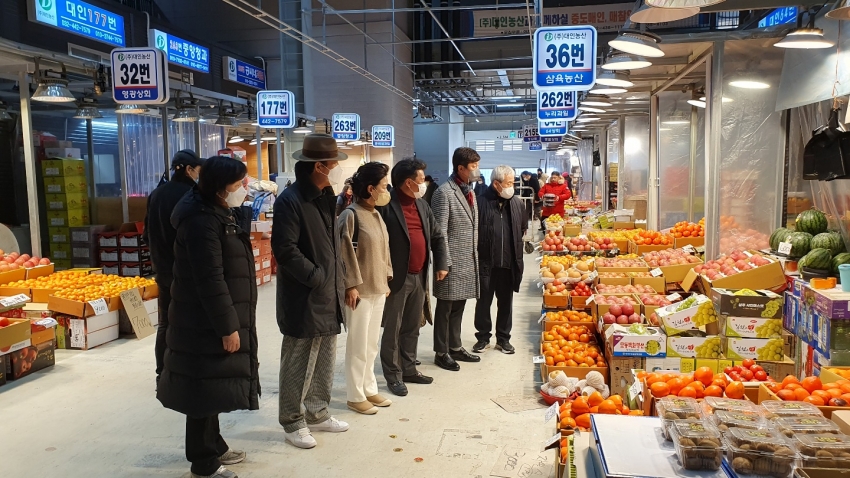 청주시의회 농업정책위원회, 인천 농축산물도매시장 방문