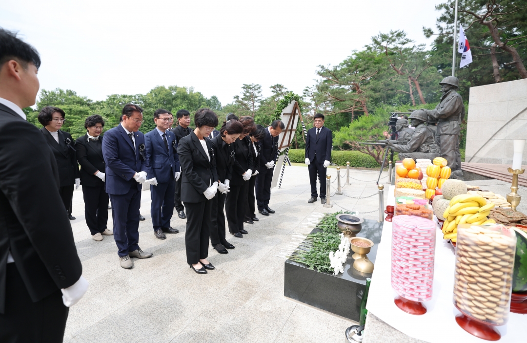  6번째