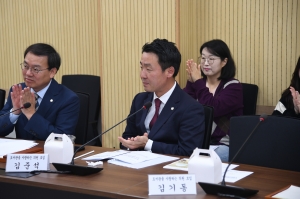 8번째