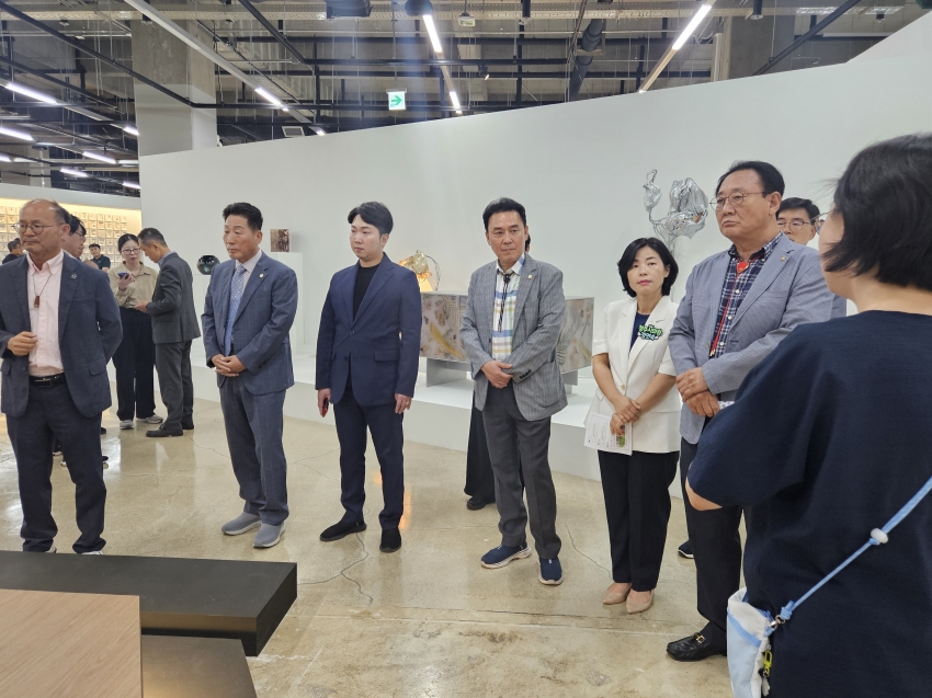 청주시의회 경제문화위원회, 청주공예비엔날레 현장 점검