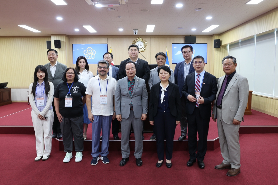 제30회 한중필 청소년 무술문화 교류대회 대표단 접견 5번째