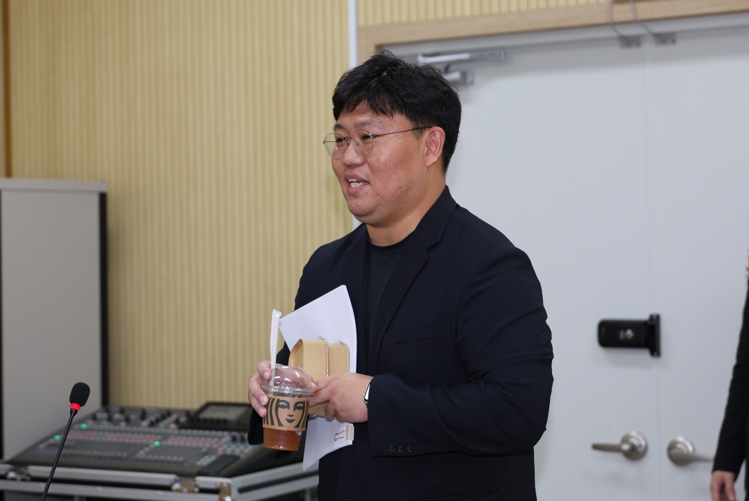 도서관을 사랑하는 의원 모임 정책연구용역 과제 설문조사 결과보고 6번째