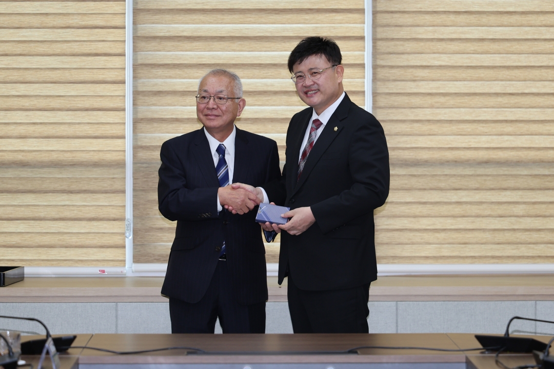 니가타시의회 대표단 청주시의회 방문 19번째
