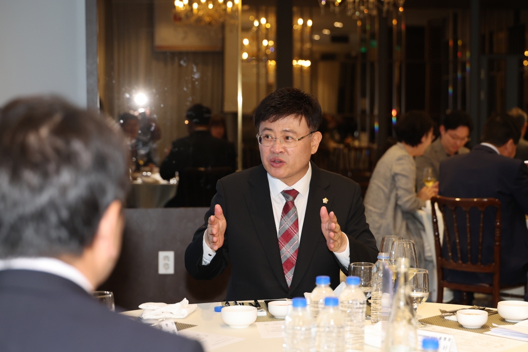 니가타시의회 대표단 청주시의회 방문 32번째