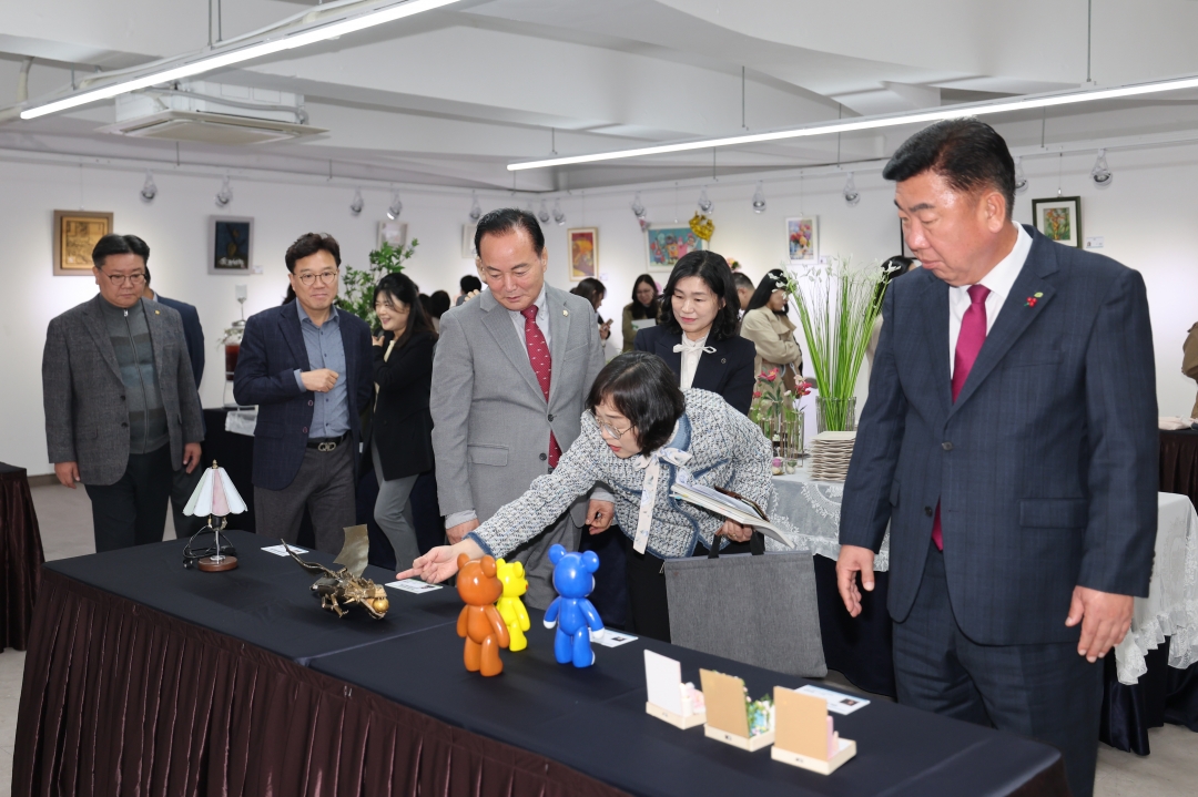 제10회 청주시 공무원(가족) 작품전 5번째