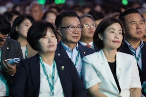 8번째