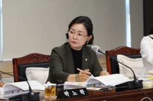  6번째