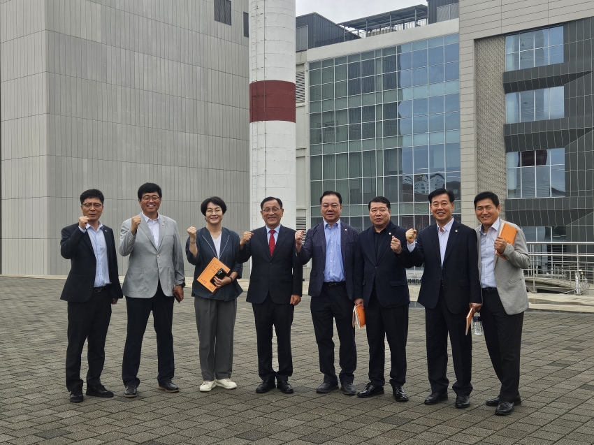 청주시의회 경제문화위원회, 청주태교랜드-문화제조창 현장 방문
