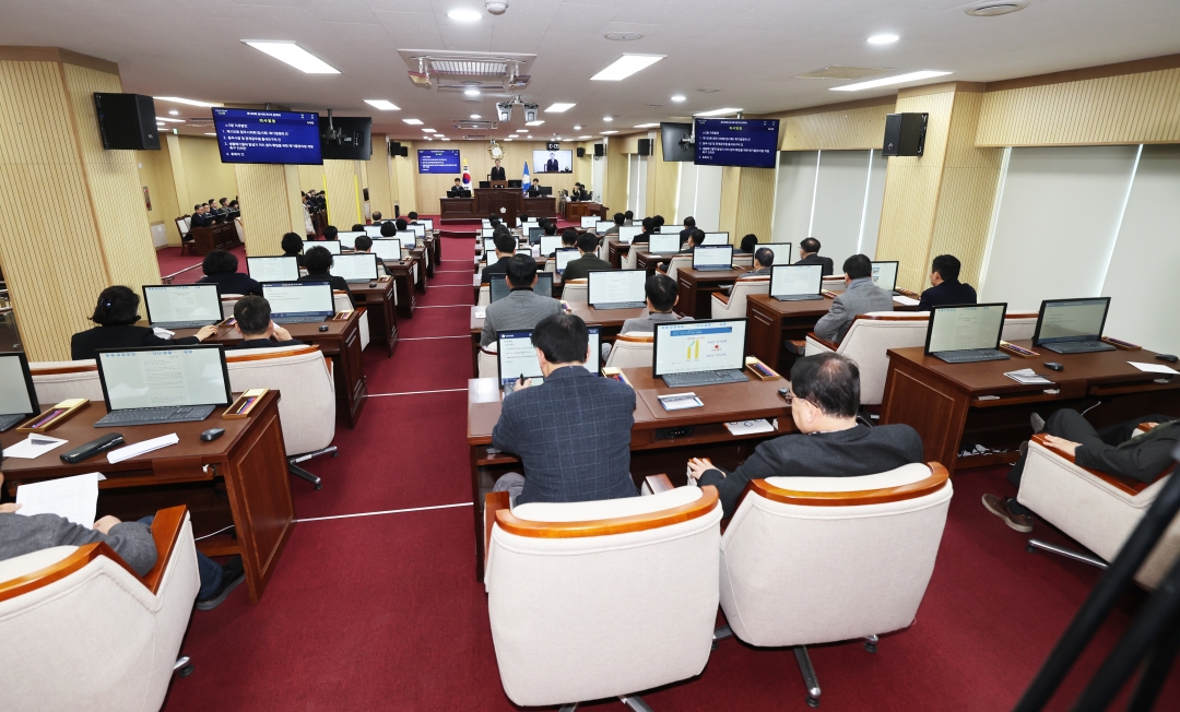 제100회 임시회 제1차 본회의 1번째