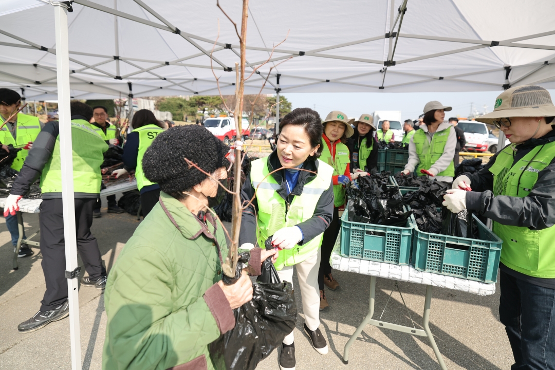 2026년 나무 나누어주기 행사 3번째