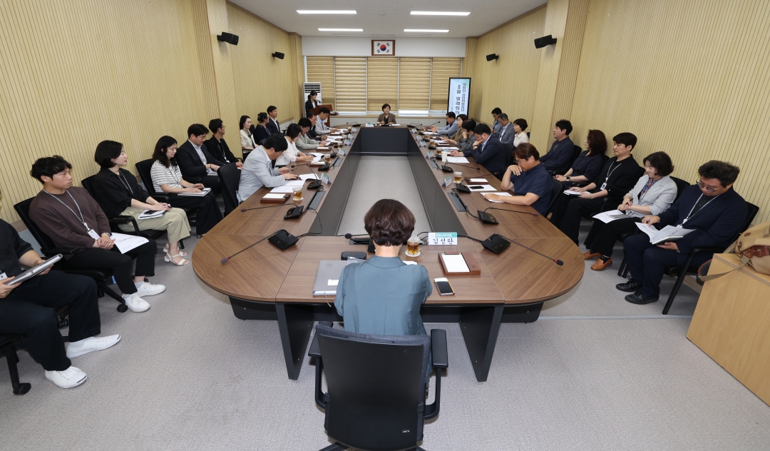 의장단·상임위원장단 8월 월례회의 1번째