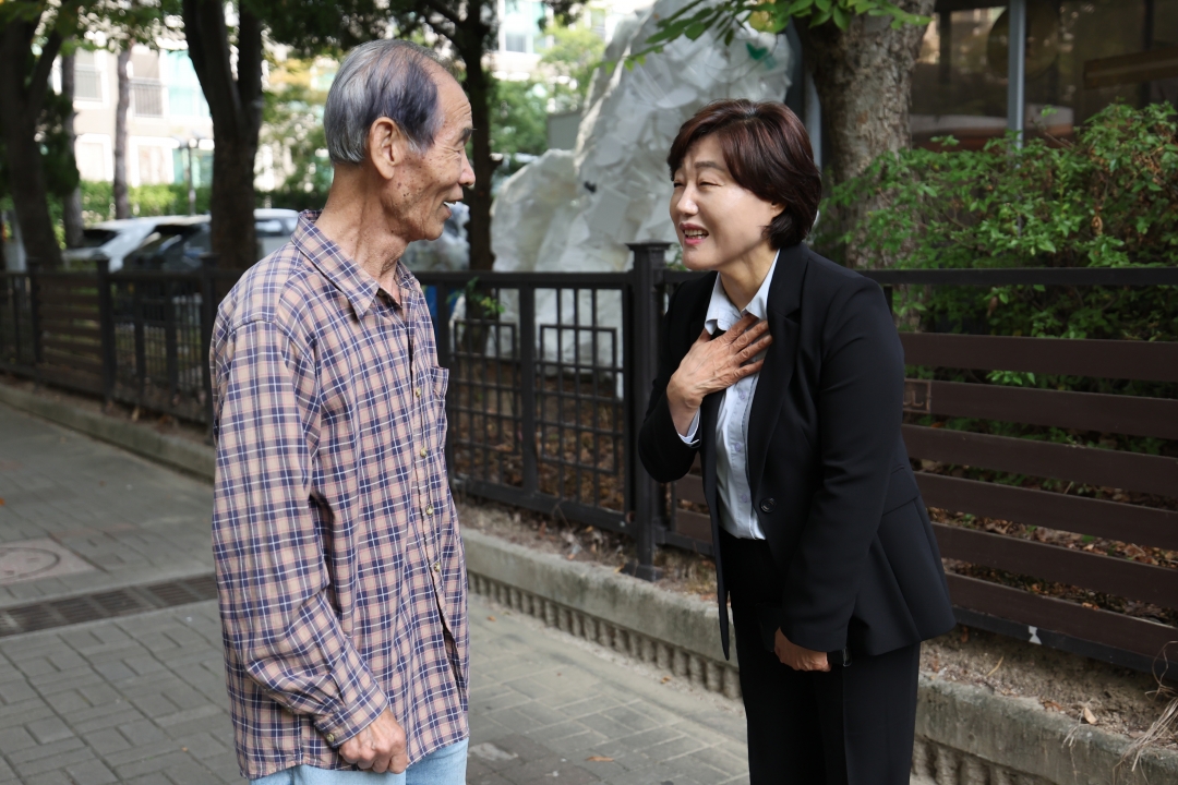 산남동 통장협의회 가을꽃 식재 4번째