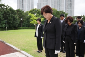 충혼탑 참배 7번째