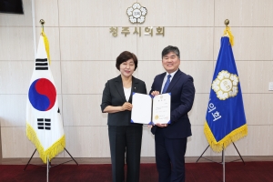 윤리심사자문위원 위촉장 수여식 7번째