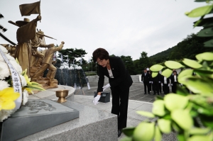 제81주년 광복절 참배 및 기념행 7번째
