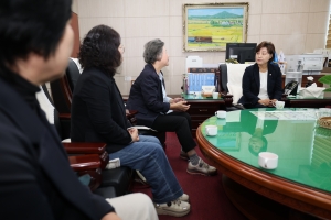 충북여성연대 청주시의회 방문 5번째