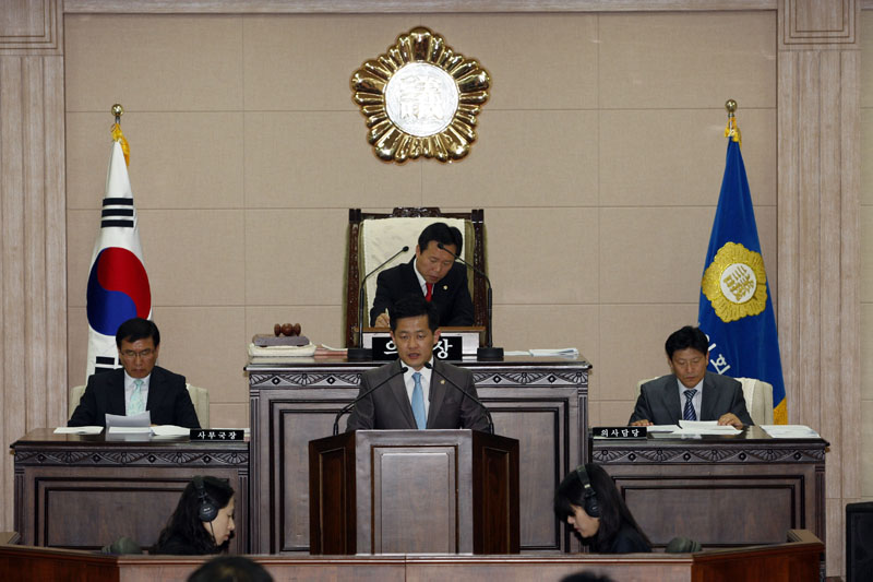 박상돈의원, 「재벌유통업체 영업시간 단축과 의무 휴일제 촉구 결의안」발의