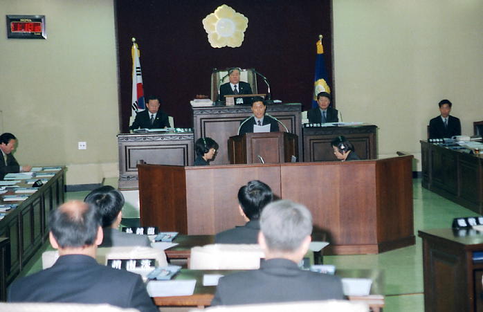 기적의 어린이도서관 건립유치 건의문 낭독